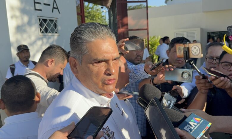 El homicidio del ex alcalde de Burgos, Jorge Eleazar Galván García sería un "hecho aislado", dijo el Secretario de Seguridad Pública, General Carlos Arturo Pancardo Escudero.