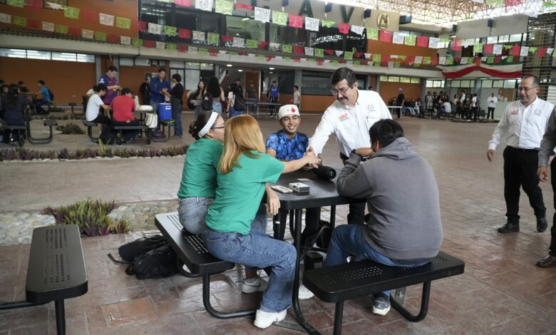 El Rector y los estudiantes destacaron la importancia de propiciar una Universidad más participativa, en la que se fortalezcan los valores de innovación, compromiso social y responsabilidad ambiental.