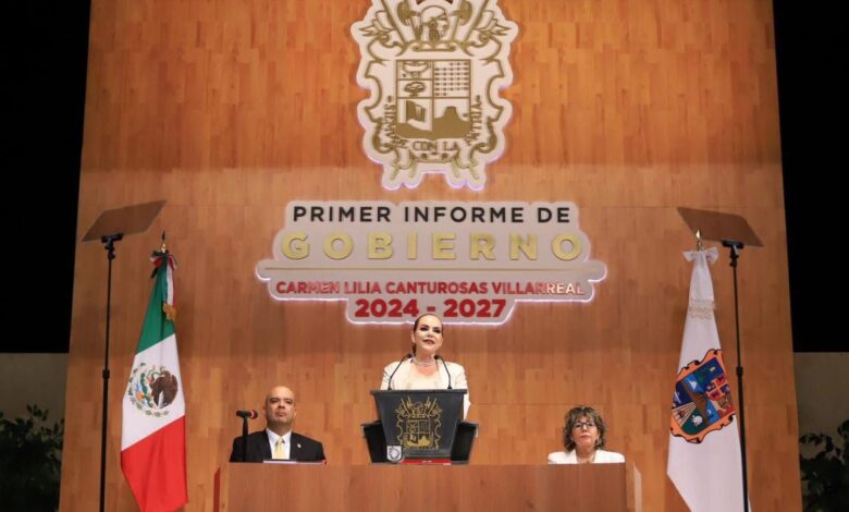En su mensaje del Primer informe de Gobierno a la población de Nuevo Laredo, la presidenta municipal aseguró que desde hace casi 4 años el objetivo ha sido rescatar, transformar y consolidar una ciudad que hoy es ejemplo nacional de desarrollo y progreso.