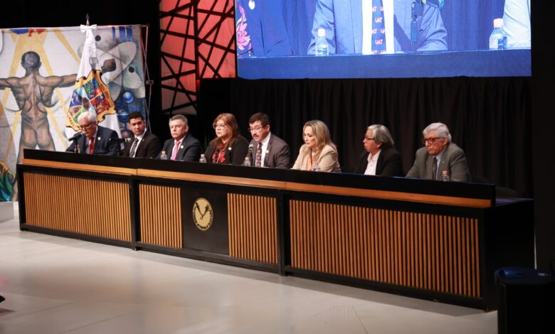 Con un encuentro académico de reflexión en torno a su historia y evolución, la UAT celebra su 75 aniversario.