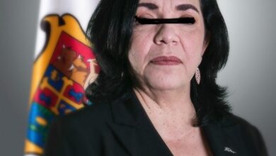 A María de Lourdes “A”, se le acusa del presunto delito de uso ilícito de atribuciones y facultades.
