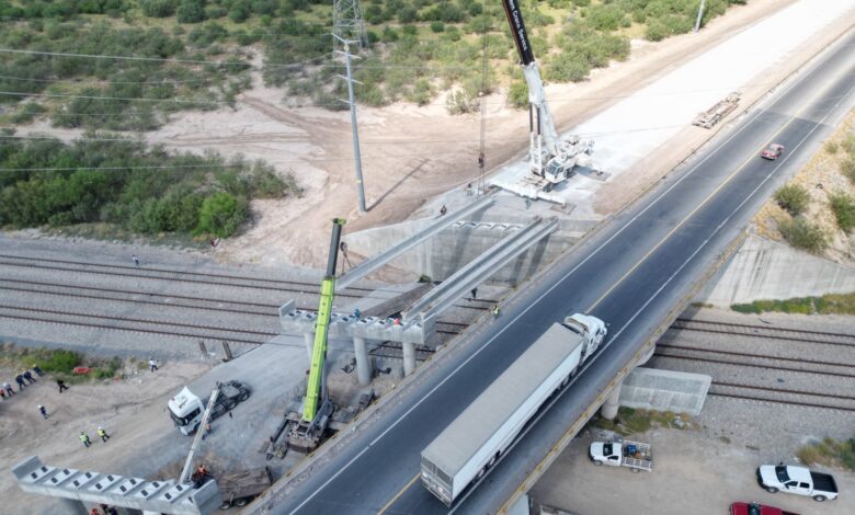La obra de rehabilitación del segundo cuerpo y puente vehicular en la Carretera MEX II ha alcanzado un 80% de avance.