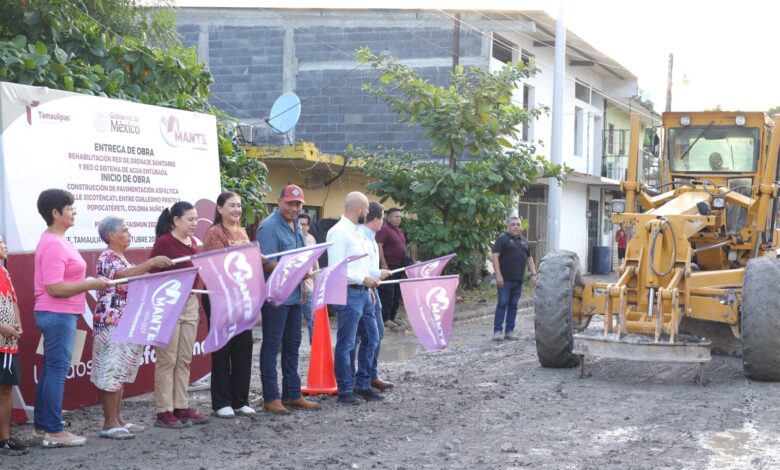 La alcaldesa Patty Chío hizo la entrega de diferentes obras como pavimentación de vialidades, agua y drenaje en colonias de El Mante.