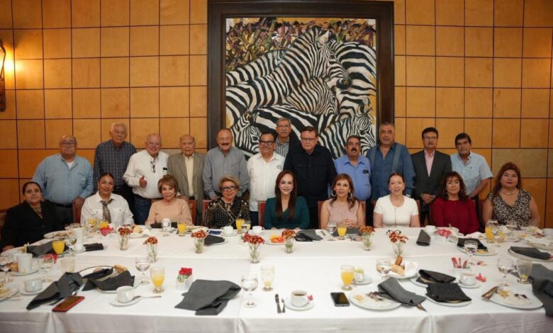 Carmen Lilia Canturosas Villarreal, sostuvo una reunión con notarios públicos del sur de Tamaulipas.