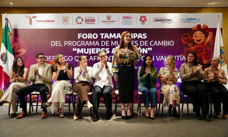 Carmen Lilia Canturosas Villarreal, participó como invitada de honor en el 3er Foro Mujeres de Cambio realizado en Ciudad Madero.