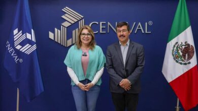 El Rector de la Universidad Autónoma de Tamaulipas (UAT), Dámaso Anaya Alvarado, sostuvo una reunión con la Directora General del Centro Nacional de Evaluación para la Educación Superior (Ceneval), Carmen Enedina Rodríguez Armenta.