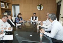 El Rector Dámaso Anaya Alvarado sostuvo una reunión con titulares de las secretarías y cuerpo directivo para revisar avances institucionales.