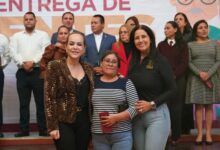 El Gobierno Municipal realizó la tercera jornada de entrega gratuita de lentes, beneficiando en esta ocasión a 260 personas.