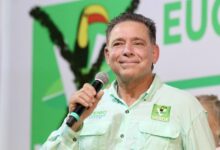 Eugenio Hernández Flores.