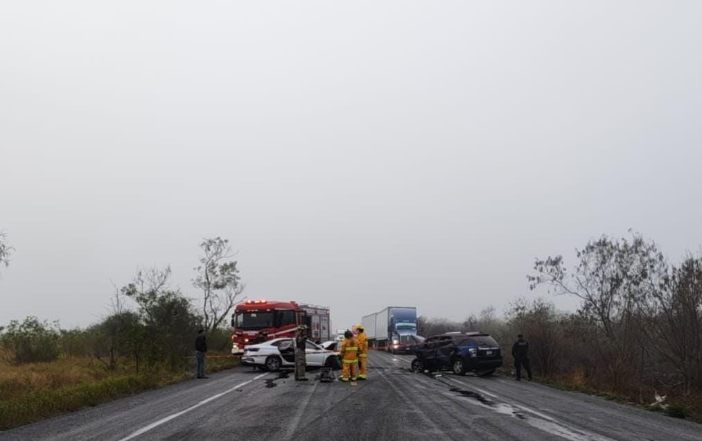 La circulación fue cerrada en ambos sentidos debido al accidente.