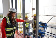 La alcaldesa Carmen Lilia Canturosas Villarreal supervisó los avances del Museo de Ciencia y Tecnología.