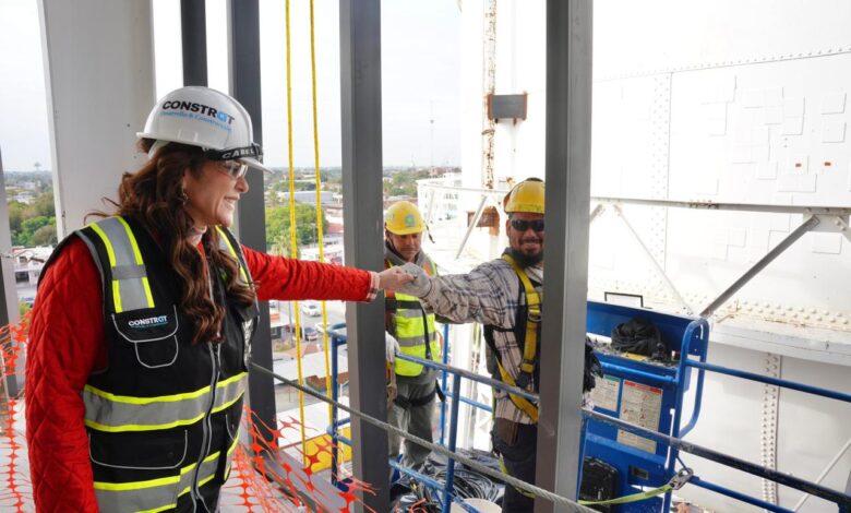 La alcaldesa Carmen Lilia Canturosas Villarreal supervisó los avances del Museo de Ciencia y Tecnología.