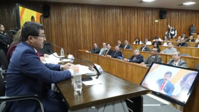 El Rector Dámaso Anaya Alvarado, presidió la reunión en la que se aprobó la creación de cinco posgrados y dos licenciaturas.