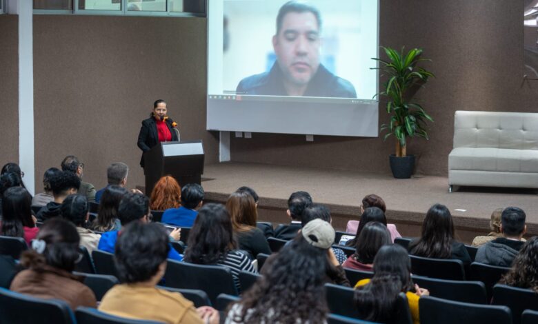 Los diálogos académicos sobre bienestar y desarrollo urbano se desarrollaron en el Primer Coloquio Multidisciplinario de Investigación en Trabajo Social, Psicología y Salud.