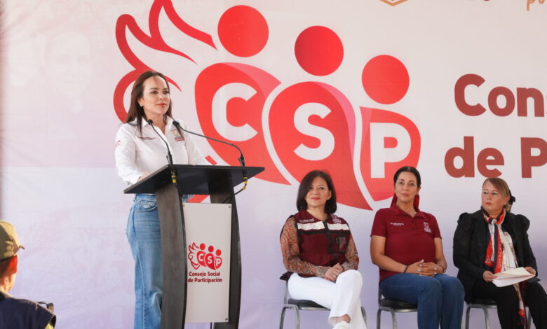 La alcaldesa Carmen Lilia Canturosas Villarreal encabezó la toma de protesta de las y los ciudadanos que conforman este organismo en Villas de San Miguel.