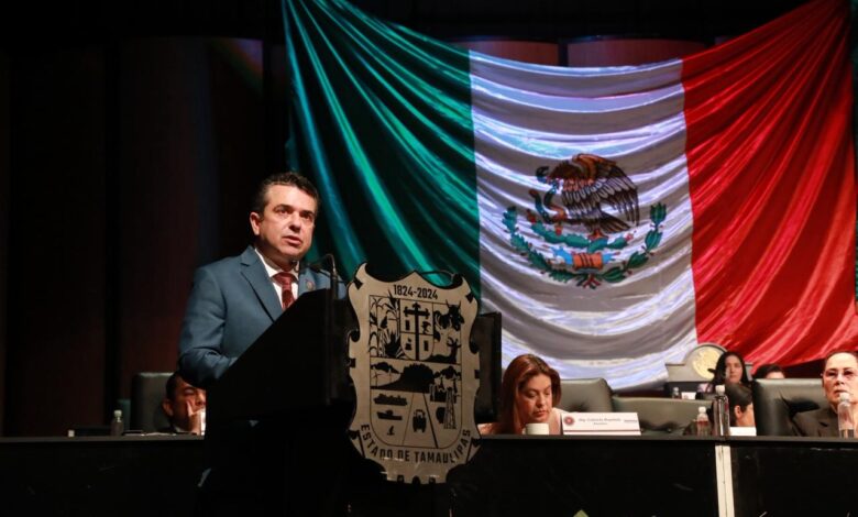 Eliphalet Gómez lozano presentó la iniciativa que fue aprobada para endurecer castigo a los diputados faltistas.