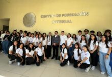 El Rector de la Universidad Autónoma de Tamaulipas (UAT), Dámaso Anaya Alvarado entregó nueva infraestructura educativa en la Prepa Mante.