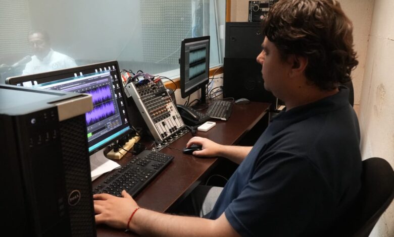 Radio UAT cumple 34 años, consolidándose como un medio institucional que ha acompañado el crecimiento académico, cultural y social de la UAT.