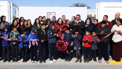 La alcaldesa Carmen Lilia Canturosas Villarreal, entregó obras de infraestructura educativa en la colonia Nueva Era.