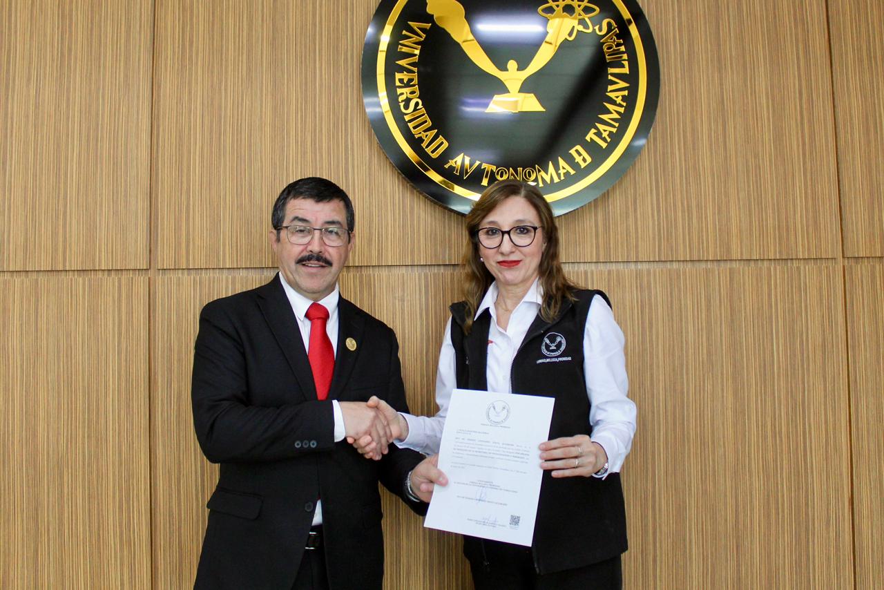 El Rector de la UAT otorga nombramientos a su gabinete.