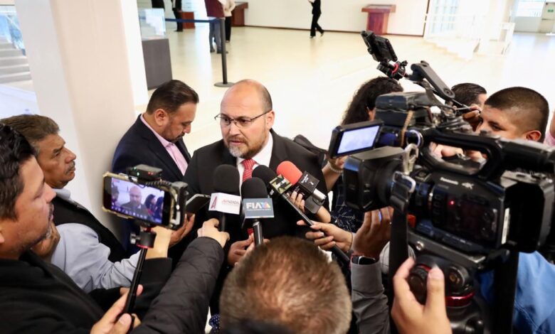 Hacen entrega del IV informe de Gobierno.