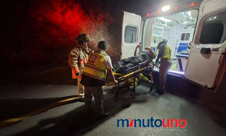Accidente en carretera Rumbo Nuevo deja dos lesionados.