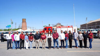 Gobierno de Nuevo Laredo hace entrega de unidades a protección civil y bomberos.
