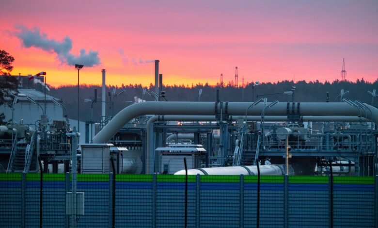 Posible crisis energética en Europa tras conflicto de Estados Unidos contra Irán.