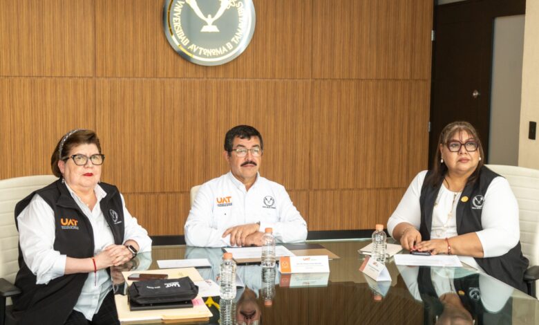 Rector de la UAT inaugura talleres de innovación.