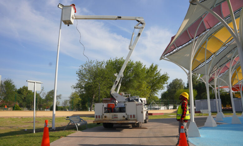 Gobierno de Nuevo Laredo Refuerza y da mantenimiento a parques y espacios públicos.