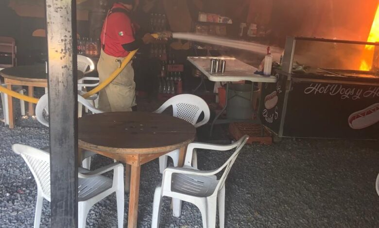 Acude cuerpo de Bomberos a reporte de incendio en col. Revolución Verde