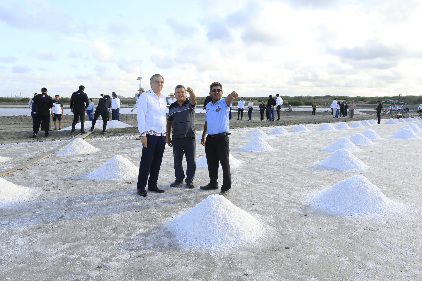 Supervisa Américo Villarreal proyectos productivos y deportivos en el sur de Tamaulipas