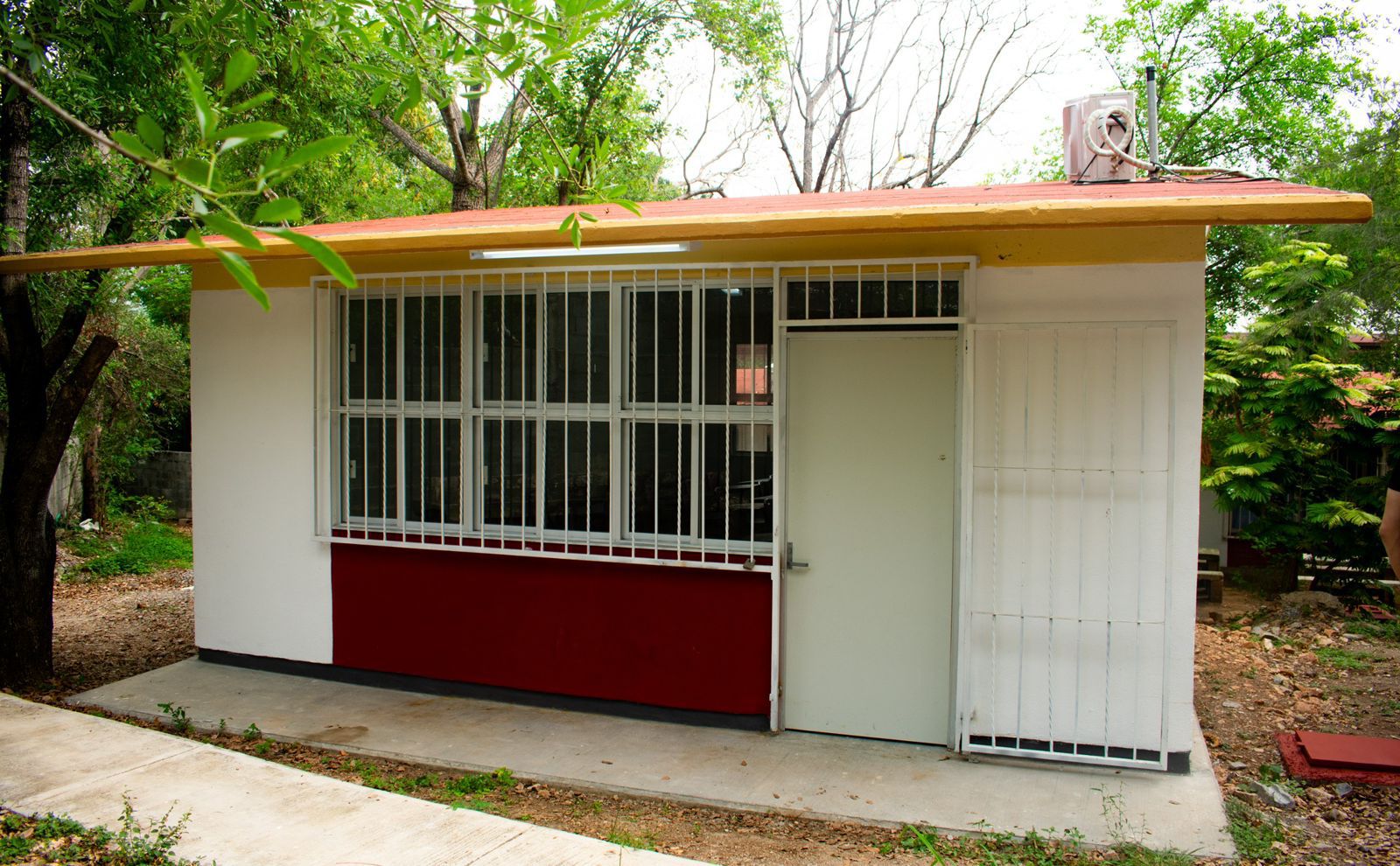 Más y mejores espacios para aprender: gobernador entregó obras en escuela de Ciudad Victoria