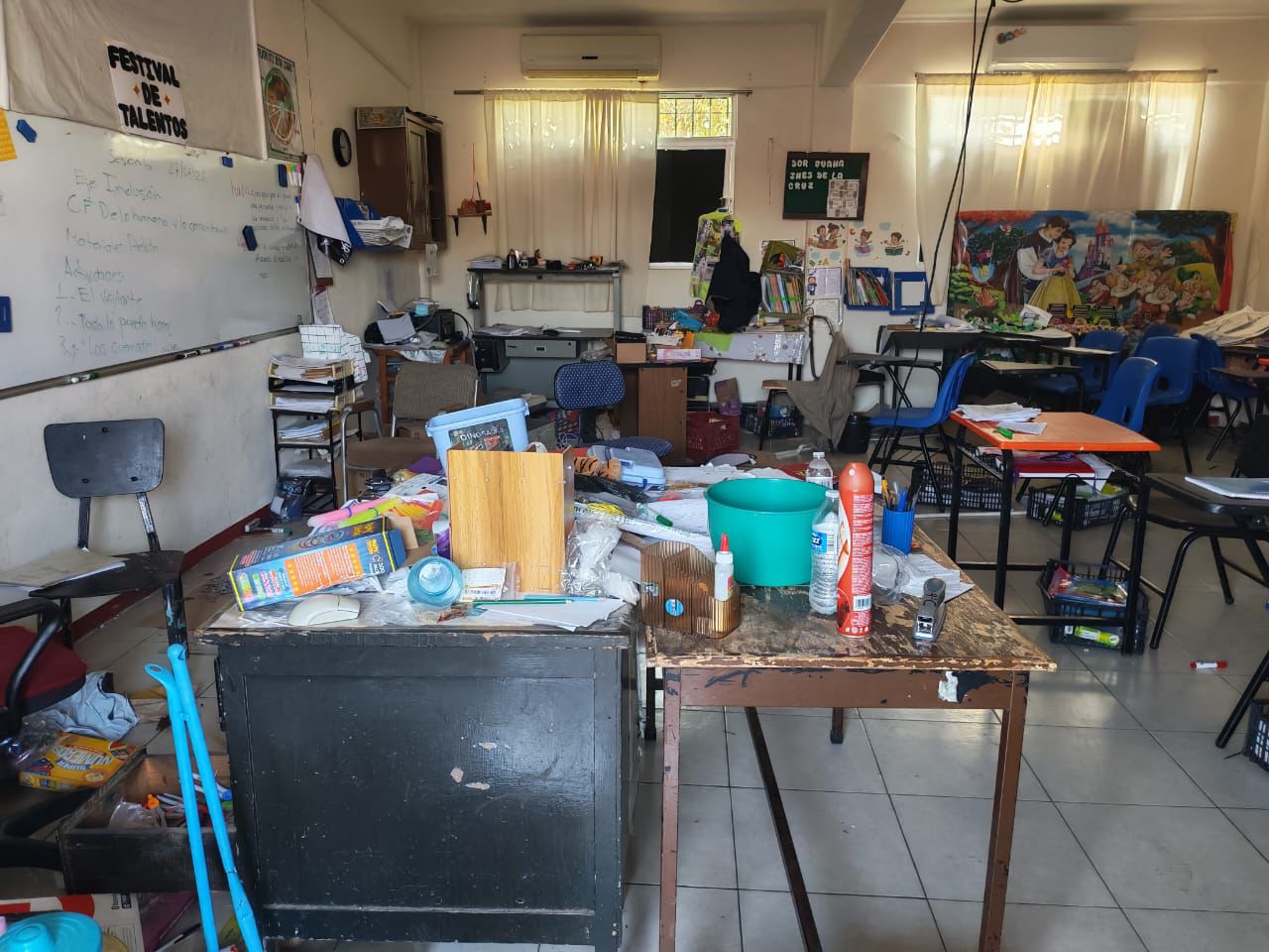 Robo en escuela "La Corregidora" deja al plantel inoperante