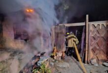 Bomberos acuden a incendio de casa en colonia Azteca