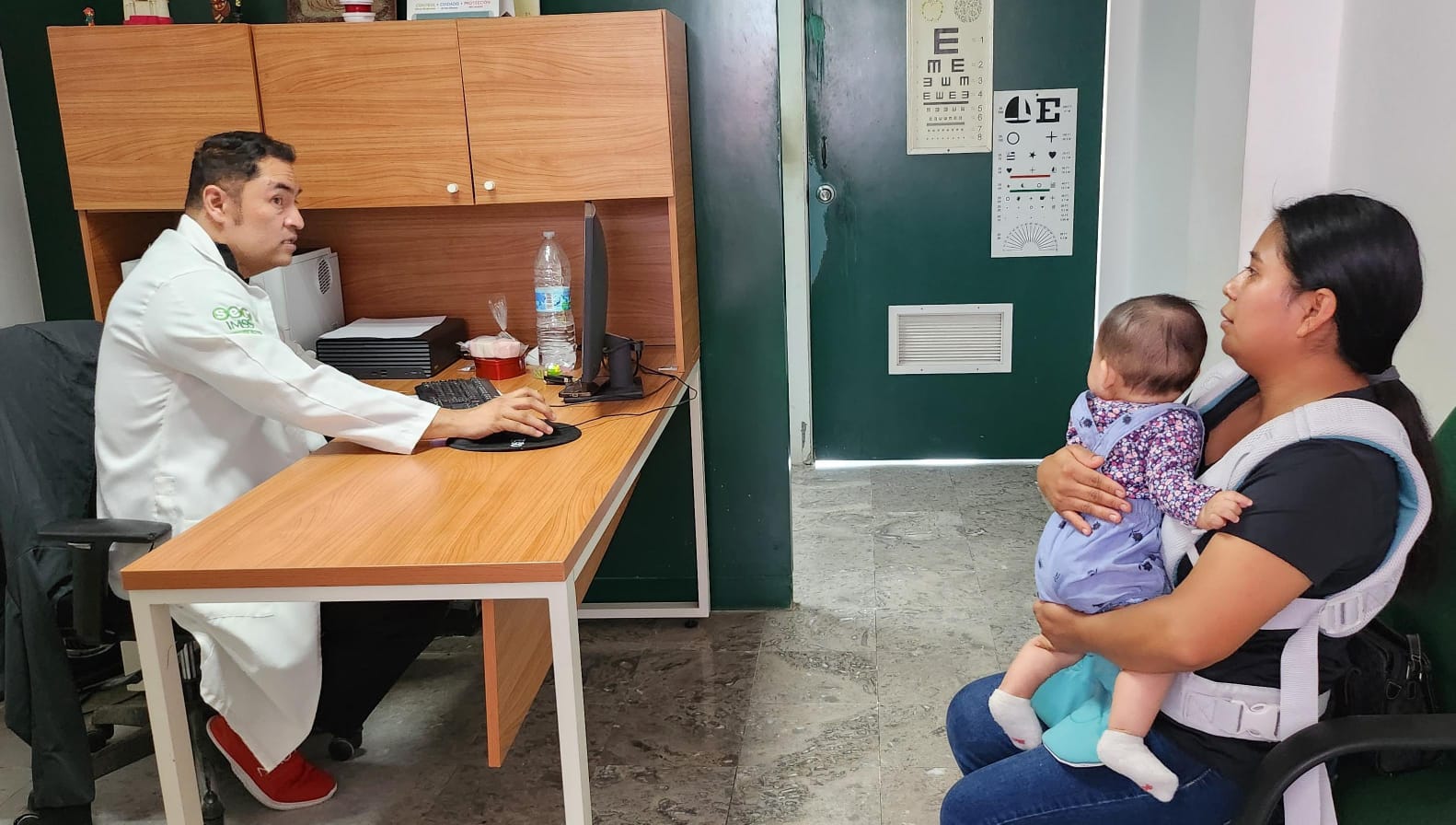 El Instituto Mexicano del Seguro Social (IMSS) en Tamaulipas informó que mantuvo en operación sus servicios médicos prioritarios durante la Semana Santa, garantizando la atención a la población derechohabiente en todo el estado.