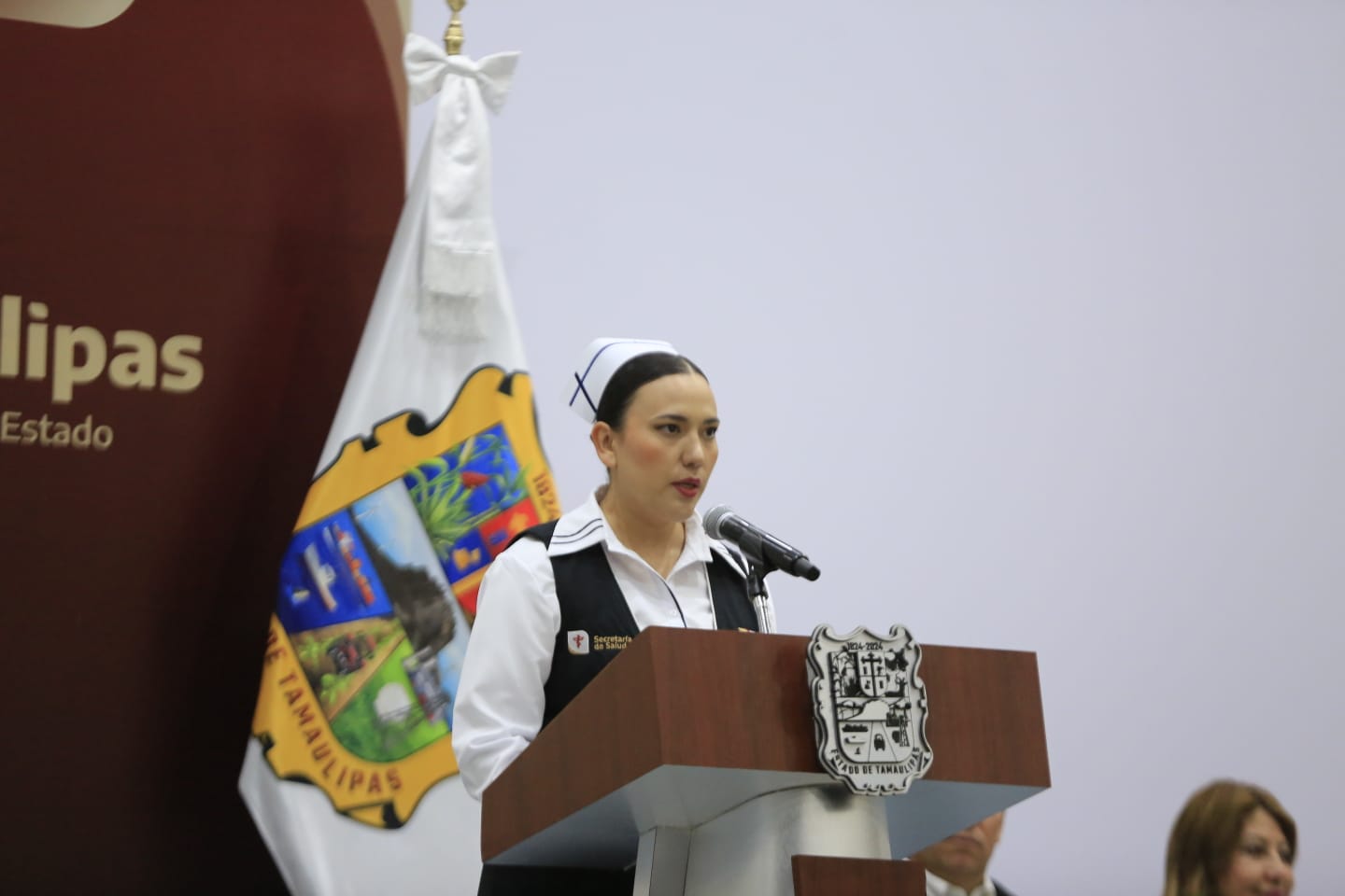 Entrega gobernador medallas por años de servicio al personal de la Secretaría de Salud e IMSS-Bienestar