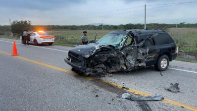 Accidente de tráiler en Carretera Federal 81 suspende circulación en ambos sentidos