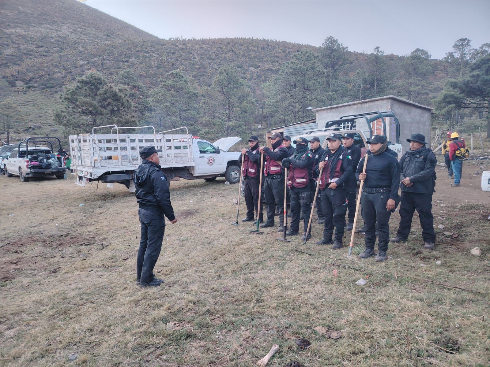 Continúan acciones para sofocar incendio forestal en la Sierra de Miquihuana