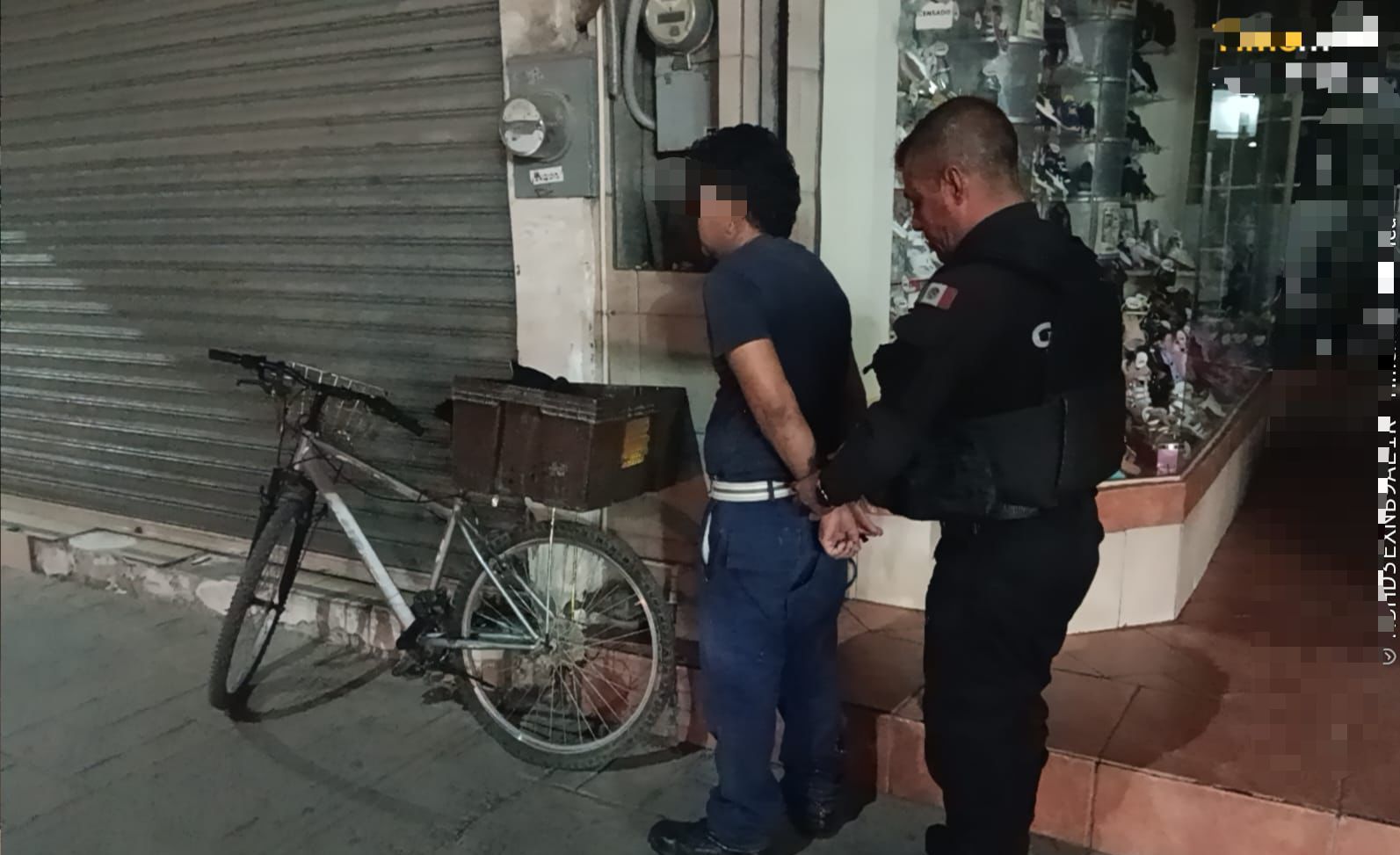 Detienen presunto delincuente cuando intentaba forzar candados de negocio 