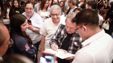 Jóvenes de Tamaulipas participan en encuentro “Prohibido Rendirse” junto a Paco Ignacio Taibo II