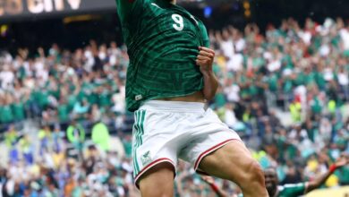 México vence a Sudáfrica y logra su primera victoria en un partido inaugural de Copa del Mundo