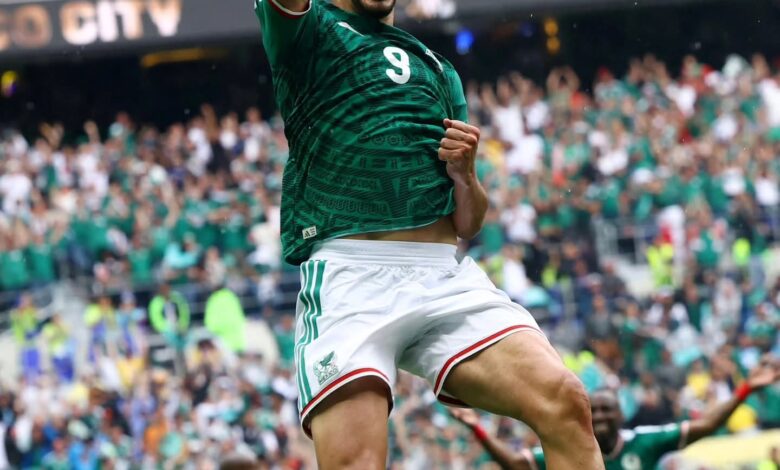 México vence a Sudáfrica y logra su primera victoria en un partido inaugural de Copa del Mundo