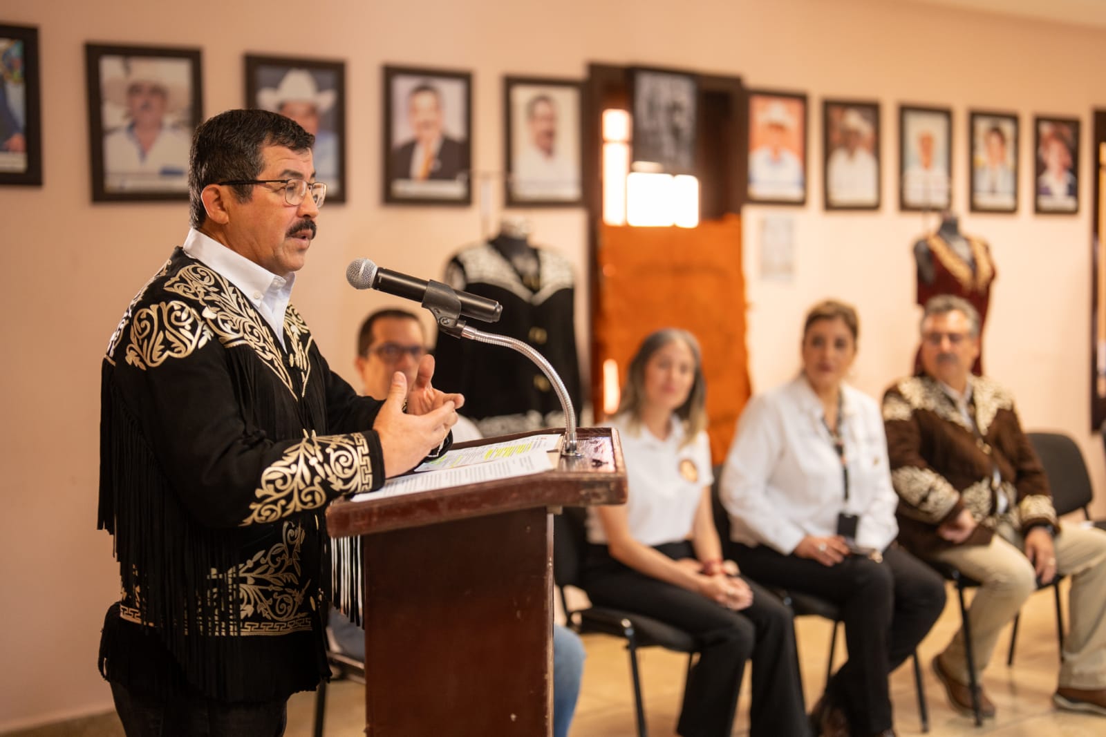 Cuera Tamaulipeca recibe certificación que impulsa a artesanos de Tula