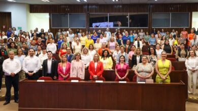 Participantes del taller de liderazgo y emprendimiento para mujeres organizado por la UAT en Tampico