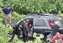 Una familia resultó ilesa en una volcadura en Lllera