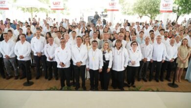 En homenaje solemne reconoce la UAT trayectoria de 215 docentes.