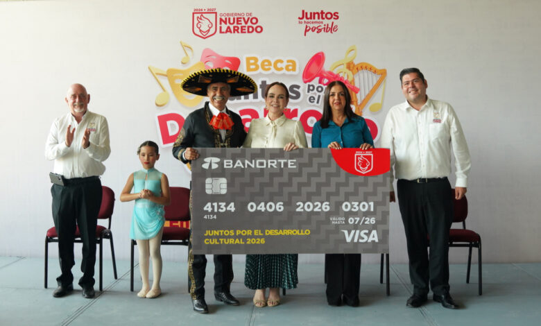 Entregan becas para artistas en Nuevo Laredo
