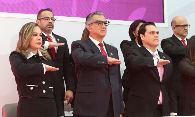 Américo Villarreal Anaya acompañó a la magistrada presidenta Tania Contreras López durante el informe del primer año de resultados del Poder Judicial de Tamaulipas.