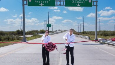 Américo Villarreal encabezó una gira por Nuevo Laredo en la que anunció un nuevo hospital del IMSS-Bienestar e inauguró obras educativas, de movilidad y ciencia.